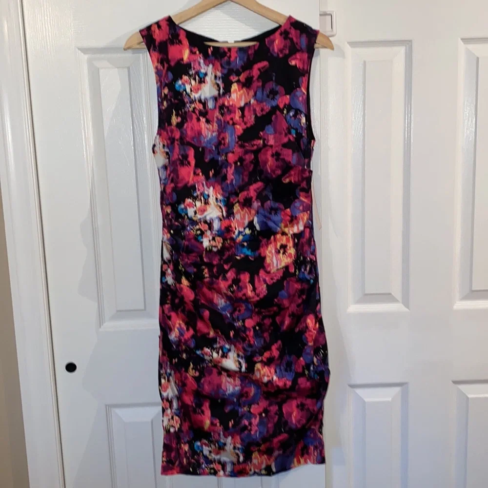 Katherine Kelly Lauren Tuck Floral Dress - Picture 2 of 7